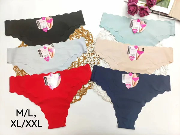 Pantaleta bikini invisible con borde festoneado