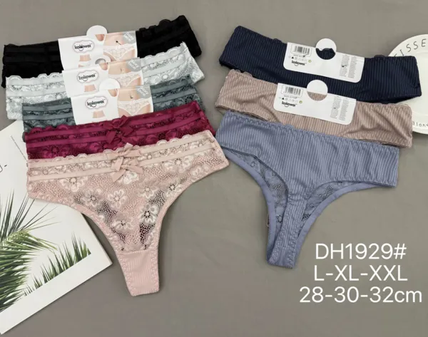 Tanga de encaje con mono decorativo