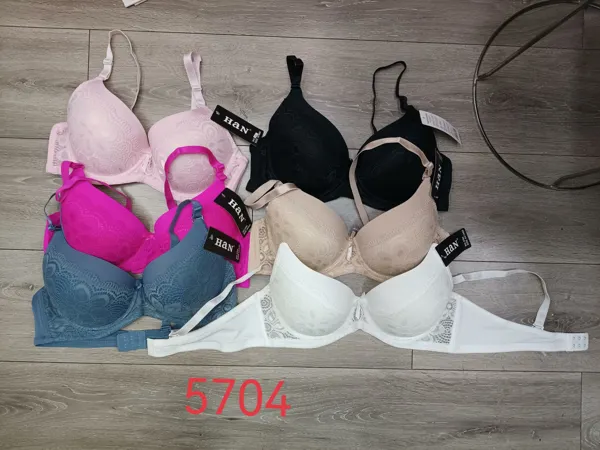 Brasier push-up con encaje floral