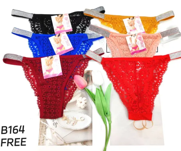 Tanga de encaje calado con pretina plateada