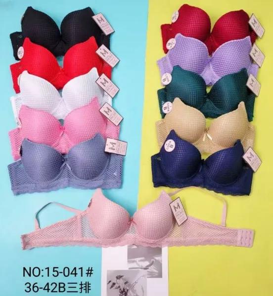 Brasier push-up texturizado con orilla de encaje