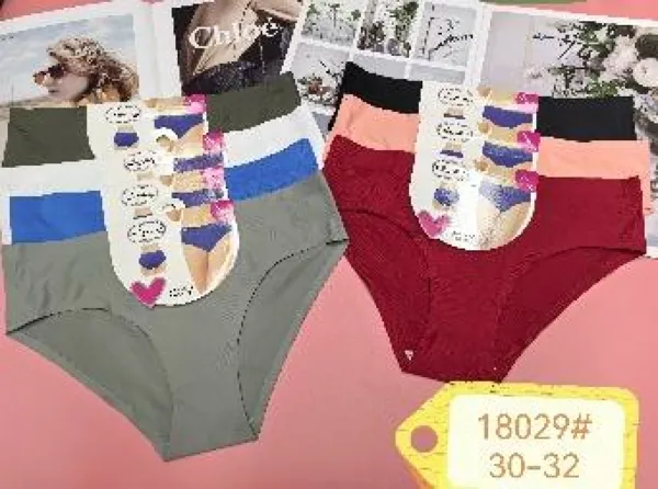 Panty bikini sin costuras tiro medio