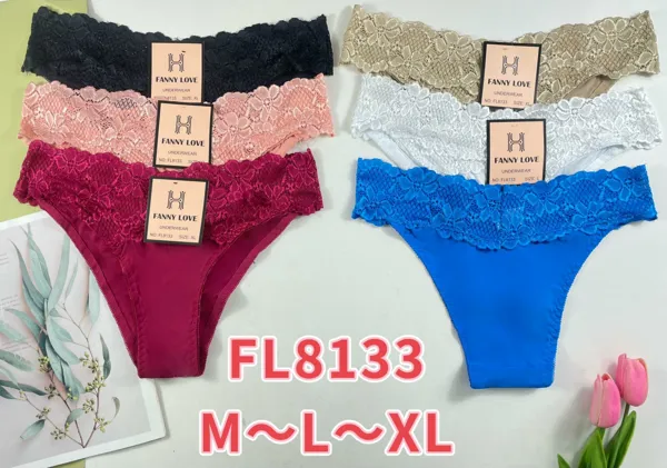 Bikini con pretina de encaje floral