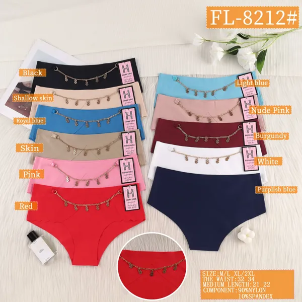 Pantaleta bikini sin costura con cadena de dijes dorados