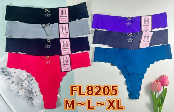 Tanga sin costura con orillas onduladas