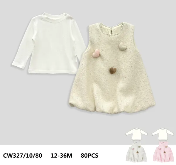 Conjunto de 2 piezas con playera manga larga y vestido tipo jumper con corazones para niña
