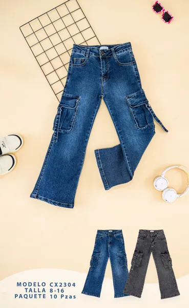 Jeans acampanado tipo cargo con bolsas laterales para niña