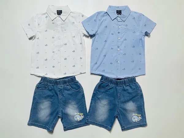 Conjunto de 2 piezas con camisa y short de mezclilla con estampado de ballena para niño