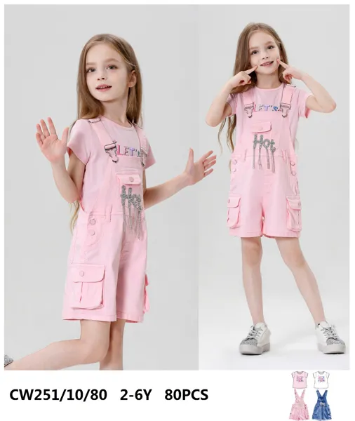 Conjunto de 2 piezas con playera y overol corto de mezclilla para niña