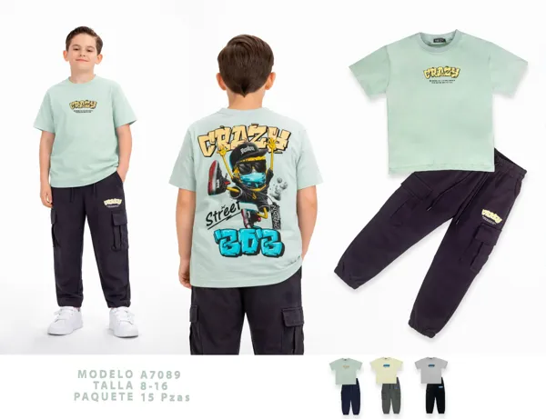 Conjunto de 2 piezas con playera y pantalón cargo jogger estampado para niño