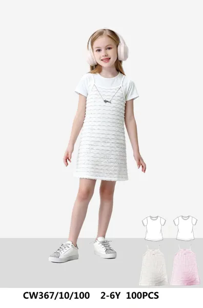 Conjunto de vestido de tirantes texturizado con playera para niña