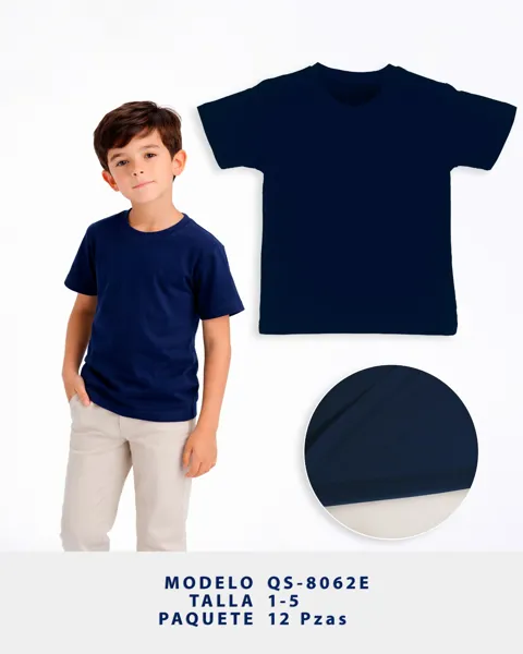 Playera lisa de cuello redondo azul marino para niño