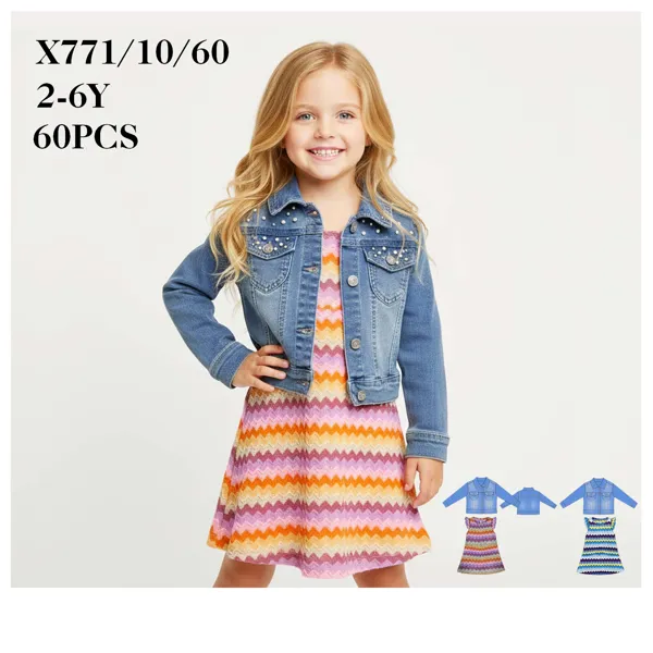 Conjunto de chamarra de mezclilla y vestido tejido en zigzag para niña