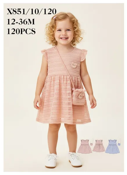 Vestido tejido de crochet con bolsa de osito para niña