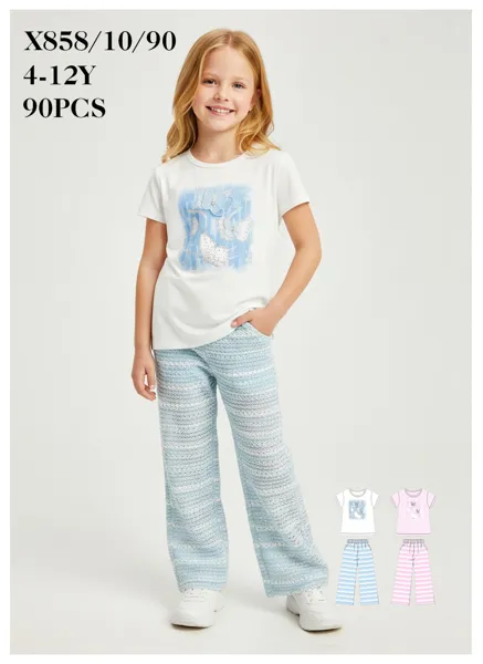 Conjunto de playera con mariposa y pantalón acampanado para niña
