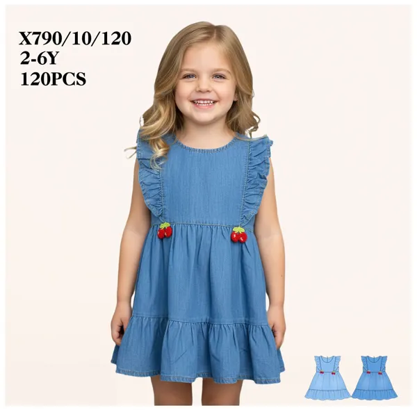 Vestido de mezclilla con aplicaciones de cerezas para niña