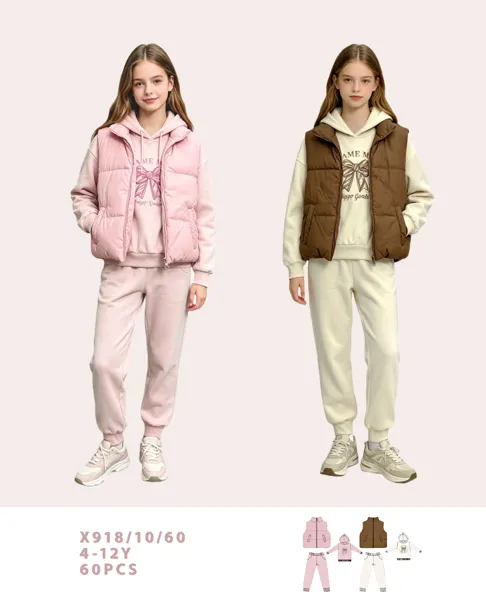 Conjunto de 3 piezas con chaleco acolchado, sudadera con capucha y pantalón jogger para niña