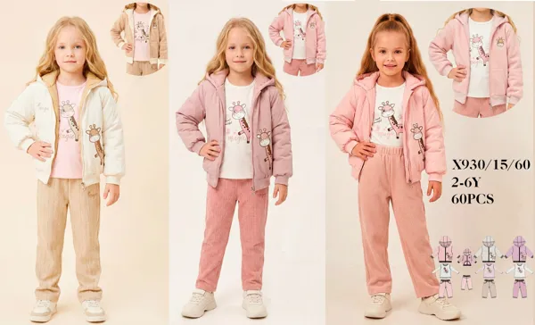 Conjunto de 3 piezas con chamarra de capucha, playera y pantalón para niña