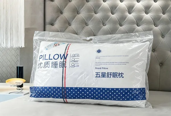 ALMOHADA BLANCO CON RAYAS 3 COLOR 50X70CM