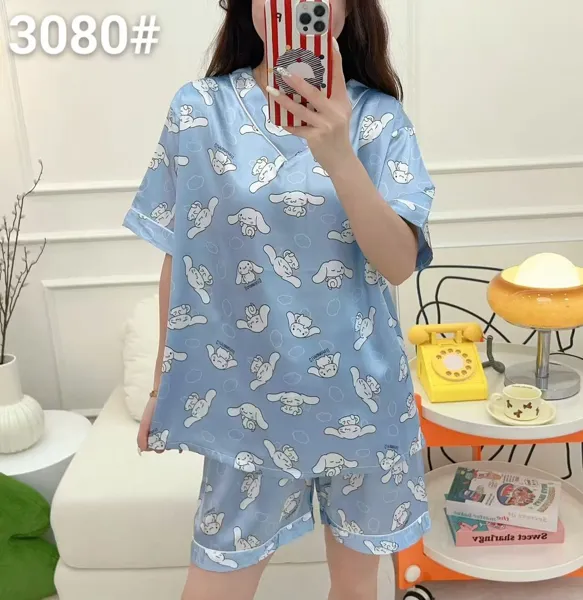 Conjunto de pijama de satín con cuello en V para dama, 2 piezas, manga corta con short, estampado de caricatura color azul
