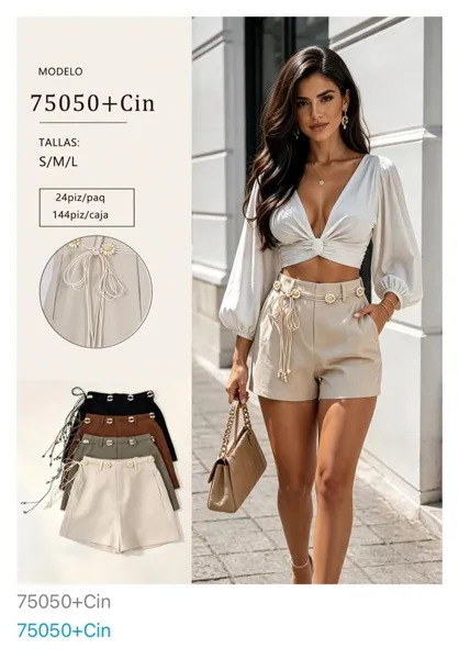 Short con detalle de cinturón