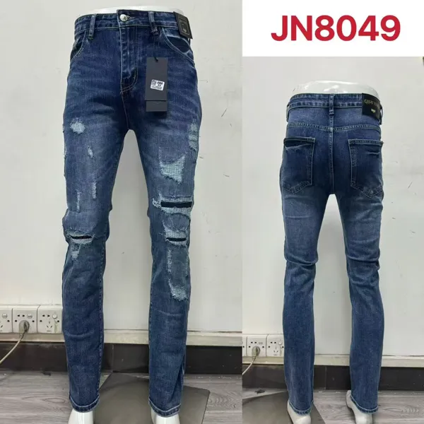 Jeans corte skinny con roturas