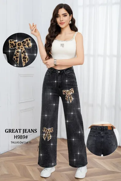 Jeans con estampado de lazo