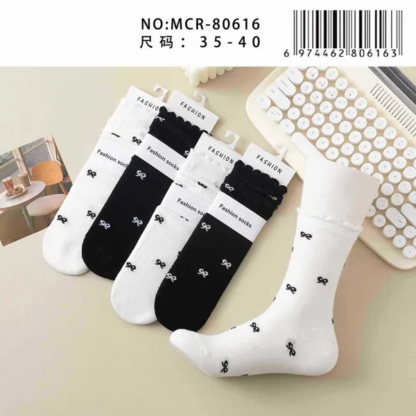 Calcetines con diseño de lazos
