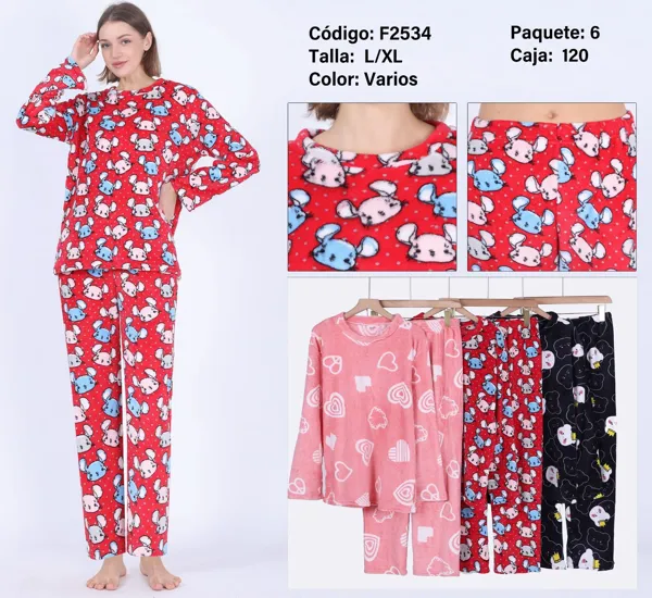 Pijama de dos piezas de peluche