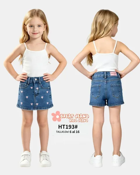 Short de mezclilla con corazones