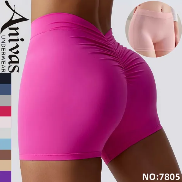 Short deportivo de tiro alto con realce y espalda en V