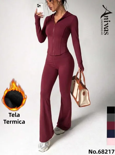 Conjunto deportivo térmico de chaqueta y pantalón acampanado