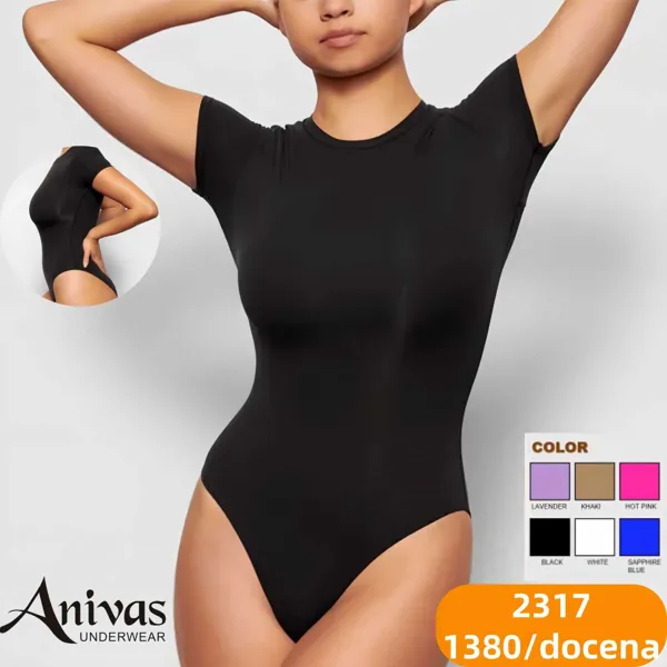Body deportivo de manga corta con cuello redondo