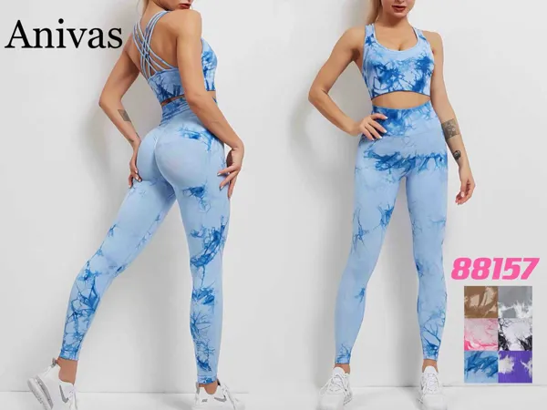 Conjunto deportivo de top y leggings efecto tie dye