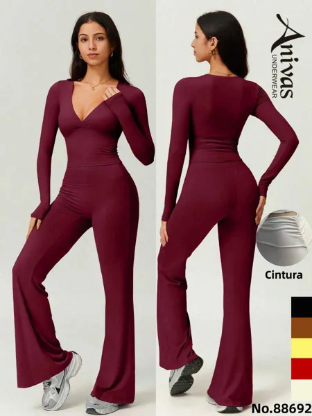 Conjunto deportivo de top escote en V y pantalón acampanado