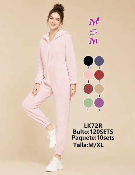 Pijama de una pieza de peluche