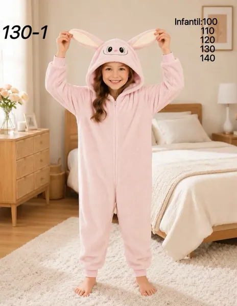 Pijama de una pieza con capucha de conejo
