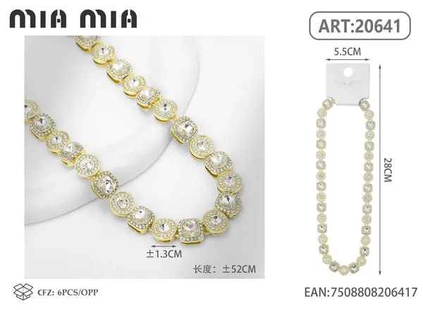 Collar de aleación con cristales redondos y diamantes en tono dorado