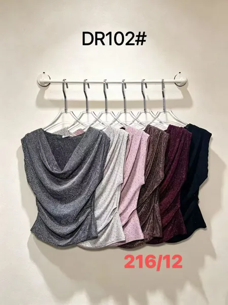 Blusa con cuello drapeado