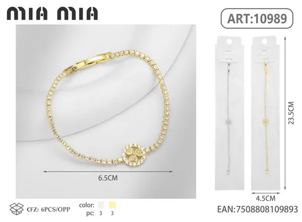 Pulsera de circonias con dije de trébol