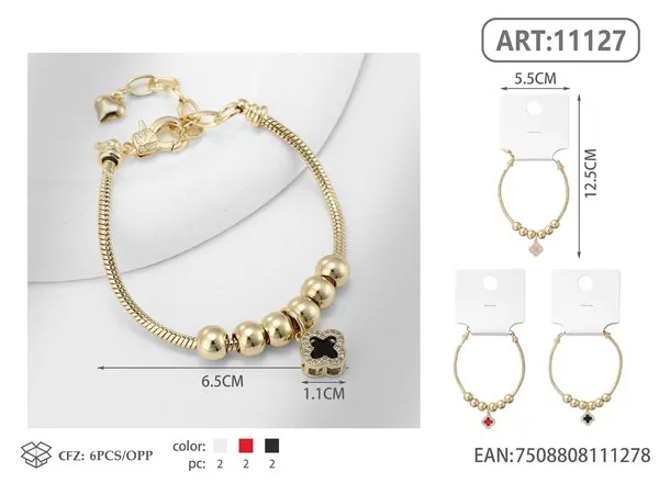 Pulsera dorada tipo charm con dije de trébol