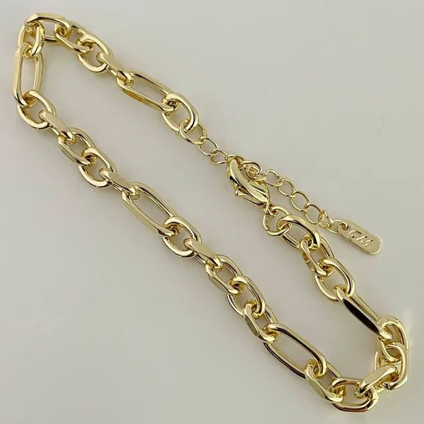 Pulsera dorada de cadena de eslabones ovalados