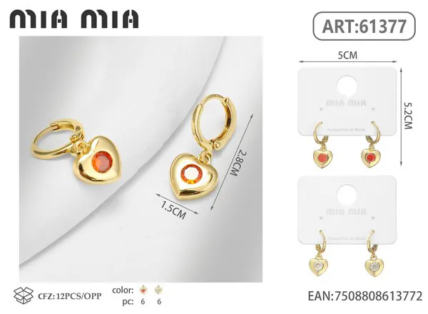Argollas doradas con colgante de corazón