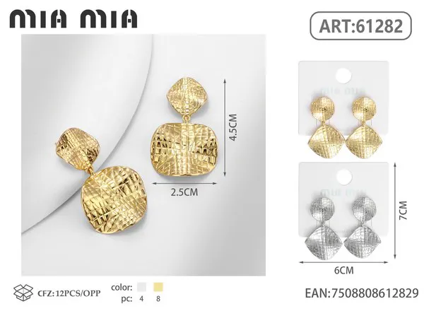 Aretes cuadrados texturizados dorados