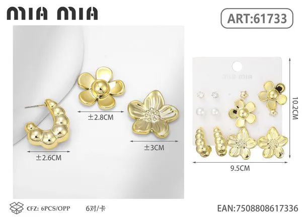 Set de aretes surtidos dorados con flor y perla