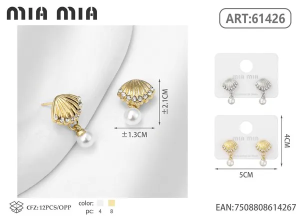 Aretes de concha dorados con perla colgante