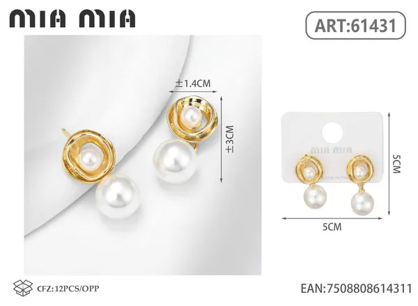 Aretes dorados con doble perla colgante