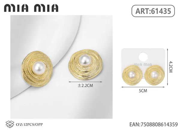 Aretes dorados texturizados con perla