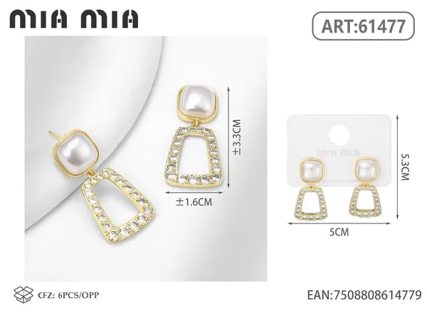 Aretes colgantes de perla con circonias, dorados