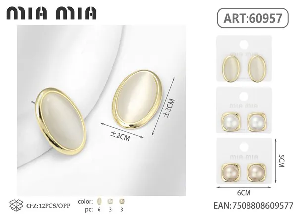 Aretes ovalados de ojo de gato dorados